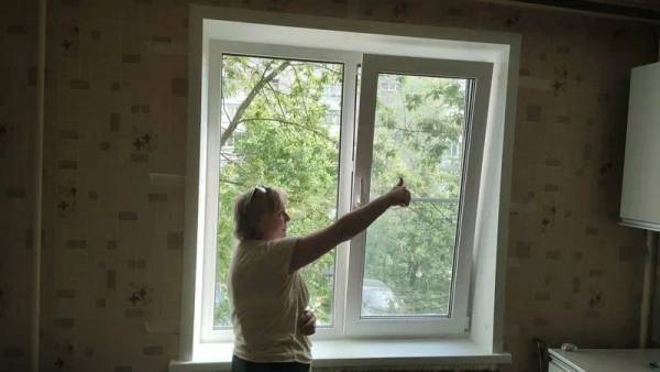 установить пластиковое окно