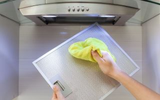 Как почистить фильтр вытяжки за несколько минут