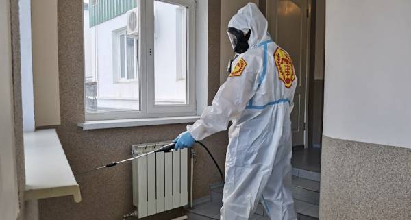 Тараканы: дезинфекция сближает соседей